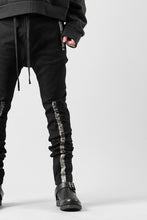 画像をギャラリービューアに読み込む, BORIS BIDJAN SABERI SLIM FIT PANTS / OBJECT DYED & SEAM TAPED "P11-F1939" (BLACK)