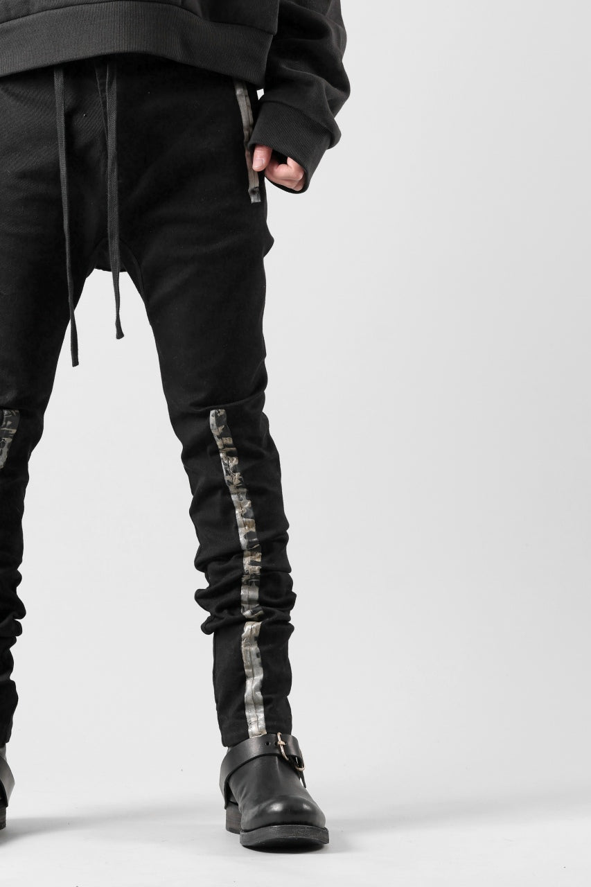 画像をギャラリービューアに読み込む, BORIS BIDJAN SABERI SLIM FIT PANTS / OBJECT DYED & SEAM TAPED "P11-F1939" (BLACK)
