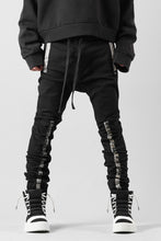 画像をギャラリービューアに読み込む, BORIS BIDJAN SABERI SLIM FIT PANTS / OBJECT DYED & SEAM TAPED "P11-F1939" (BLACK)