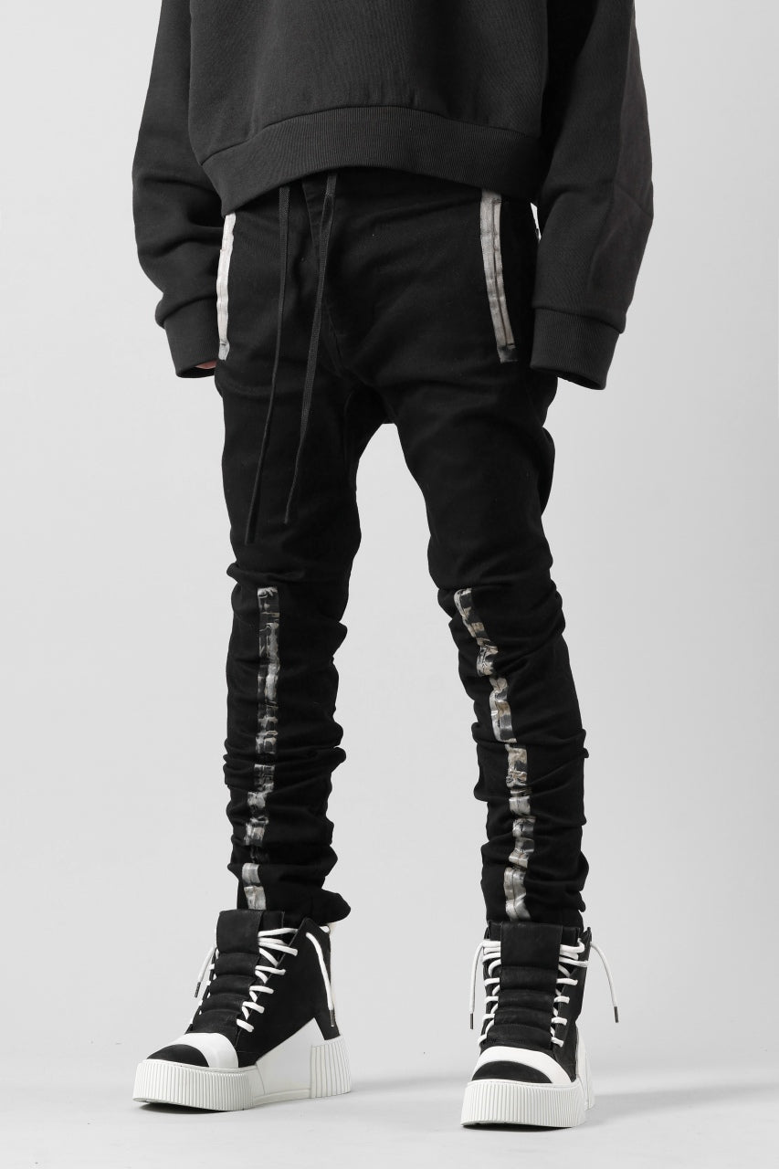 画像をギャラリービューアに読み込む, BORIS BIDJAN SABERI SLIM FIT PANTS / OBJECT DYED & SEAM TAPED "P11-F1939" (BLACK)