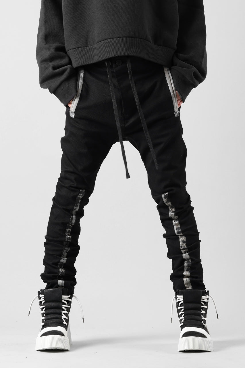 画像をギャラリービューアに読み込む, BORIS BIDJAN SABERI SLIM FIT PANTS / OBJECT DYED & SEAM TAPED "P11-F1939" (BLACK)