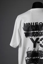 画像をギャラリービューアに読み込む, Y-3 Yohji Yamamoto GRAPHIC SHORT SLEEVE TEE (CORE WHITE)