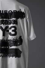 画像をギャラリービューアに読み込む, Y-3 Yohji Yamamoto GRAPHIC SHORT SLEEVE TEE (CORE WHITE)