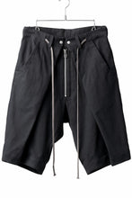 画像をギャラリービューアに読み込む, A.F ARTEFACT ZIP FOLDING TUCK SHORTS / COTTON-LINEN TWILL (BLACK)