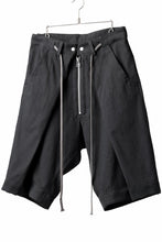 画像をギャラリービューアに読み込む, A.F ARTEFACT ZIP FOLDING TUCK SHORTS / COTTON-LINEN TWILL (BLACK)