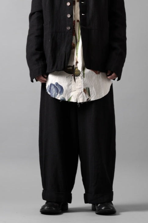 画像をギャラリービューアに読み込む, Aleksandr Manamis Wide Tapered Ankle Pant / Mesh Linen (BLACK)