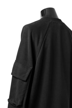 Load image into Gallery viewer, A.F ARTEFACT FLAP POCKET RAGLAN TOP / COPE KNIT JERSEY (BLACK)