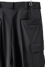 画像をギャラリービューアに読み込む, TARO HORIUCHI / th products Wide Cargo Shorts / 2 way stretch w/p tropical (black)