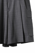 画像をギャラリービューアに読み込む, TARO HORIUCHI / th products Wide Cargo Shorts / 2 way stretch w/p tropical (check)