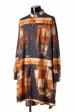 Load image into Gallery viewer, KLASICA SH-042 (Ys ver.) EXTRA LONG AND WIDE SHIRTS COAT / PHOTO PRINT (RANDOM PRINT)