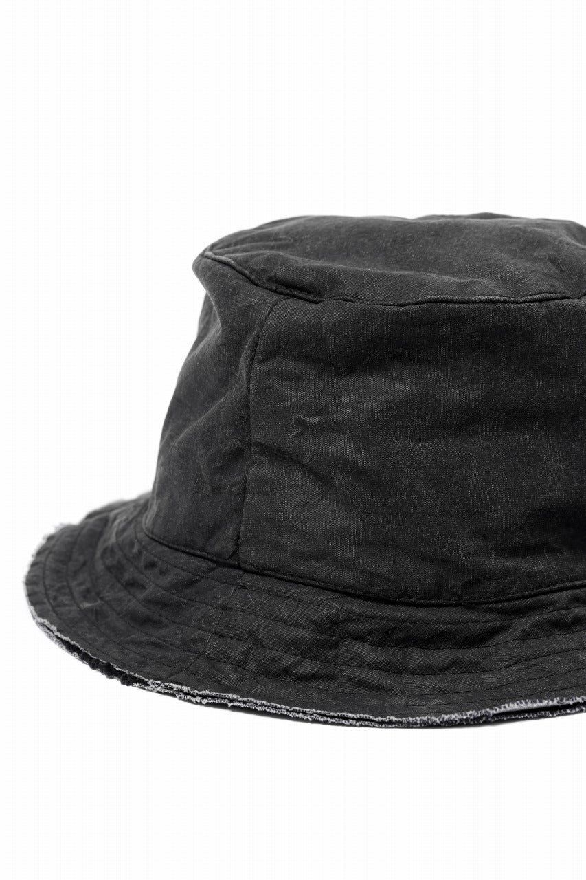 Load image into Gallery viewer, daub SOFT BUCKET HAT / RESIN COATED LIGHT TWILL COTTON (DARK GREY)