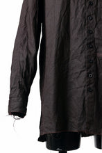 画像をギャラリービューアに読み込む, KLASICA "SH-044" SPLIT RAGLAN COLLAR LESS SHIRTS / BENGARA & SUMI COATED LINEN (BENGARA)