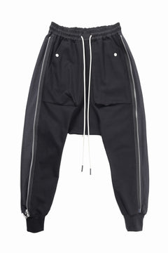 画像をギャラリービューアに読み込む, A.F ARTEFACT SIDE ZIP SARROUEL TRACK PANTS (BLACK)