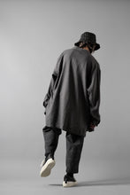 画像をギャラリービューアに読み込む, CAPERTICA PEGTOP EASY PANTS / DARK MELANGE CHECK FLANNEL (CHARCOAL)