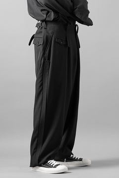 画像をギャラリービューアに読み込む, Y's for men WITH DECORATIVE CLOTH TAPERED PANTS / WRINKLE WOOL GABARDINE (BLACK)