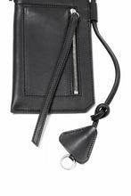 画像をギャラリービューアに読み込む, KLASICA "FLOW" MOBILE POUCH / FVT ITALIAN COW LEATHER (BLACK x SILVER)
