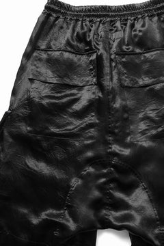 画像をギャラリービューアに読み込む, A.F ARTEFACT SATIN LOWCROTCH MILITARY WIDE SHORTS (BLACK)