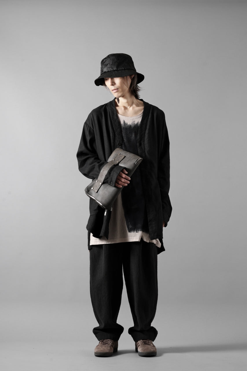 Load image into Gallery viewer, COLINA CARDIGAN SHIRT / SILK & LINEN GABARDINE (BLACK)