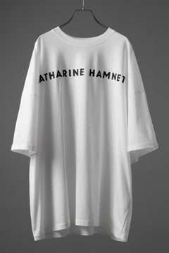 画像をギャラリービューアに読み込む, KATHARINE HAMNETT OVER SIZED FRONT LOGO TEE (WHITE)