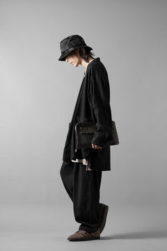 Load image into Gallery viewer, COLINA CARDIGAN SHIRT / SILK & LINEN GABARDINE (BLACK)