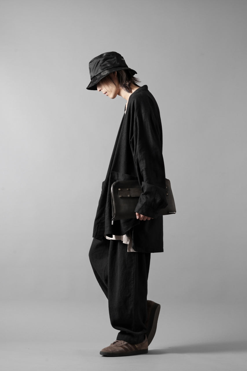 Load image into Gallery viewer, COLINA CARDIGAN SHIRT / SILK & LINEN GABARDINE (BLACK)