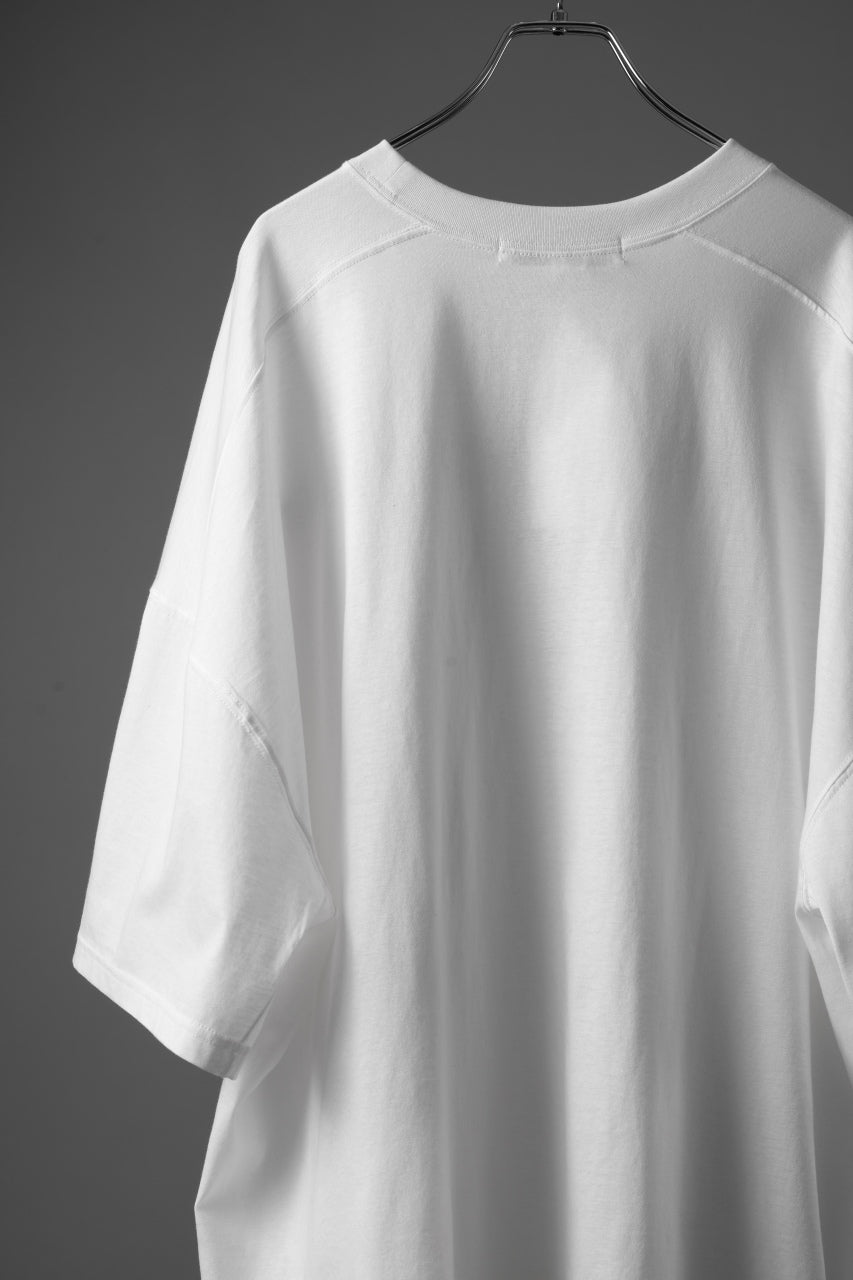 画像をギャラリービューアに読み込む, KATHARINE HAMNETT OVER SIZED FRONT LOGO TEE (WHITE)