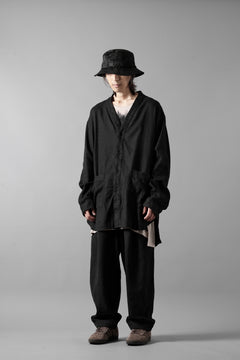 Load image into Gallery viewer, COLINA CARDIGAN SHIRT / SILK & LINEN GABARDINE (BLACK)
