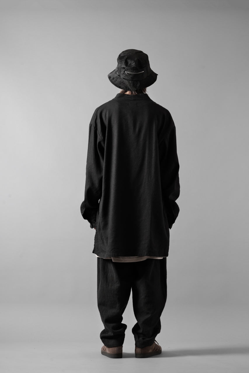 Load image into Gallery viewer, COLINA CARDIGAN SHIRT / SILK & LINEN GABARDINE (BLACK)
