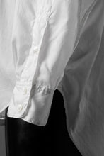 画像をギャラリービューアに読み込む, KATHARINE HAMNETT PARACHUTE LONG TAIL SHIRT / GARMENT DYED (WHITE)