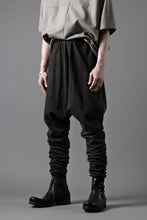 画像をギャラリービューアに読み込む, m.a+ elastic waist low crotch 2 pocket pants / P571/MJP1 (CARBON)