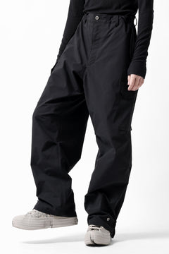 画像をギャラリービューアに読み込む, ISAMU KATAYAMA BACKLASH WIDE CARGO PANTS / STRETCH TYPEWRITER CLOTH (BLACK)