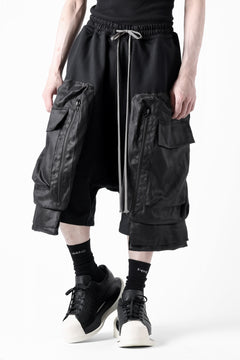 画像をギャラリービューアに読み込む, A.F ARTEFACT COMBINED DROPCROTCH CARGO SHORTS (BLACK)