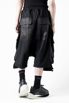 画像をギャラリービューアに読み込む, A.F ARTEFACT COMBINED DROPCROTCH CARGO SHORTS (BLACK)