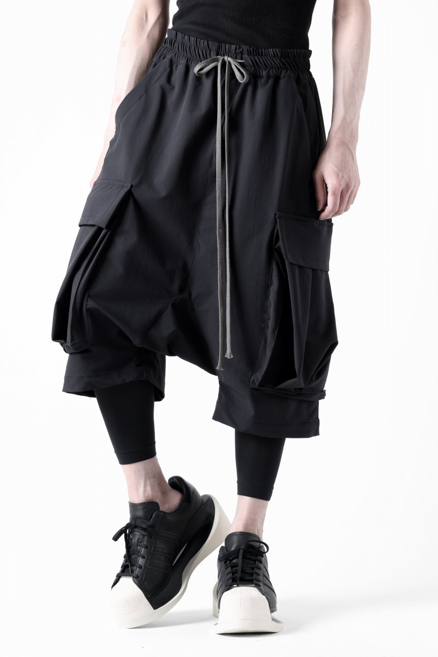 画像をギャラリービューアに読み込む, A.F ARTEFACT SARROUEL CARGO SHORTS / TECH-SMOOTH (BLACK)