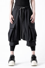画像をギャラリービューアに読み込む, A.F ARTEFACT SARROUEL CARGO SHORTS / TECH-SMOOTH (BLACK)