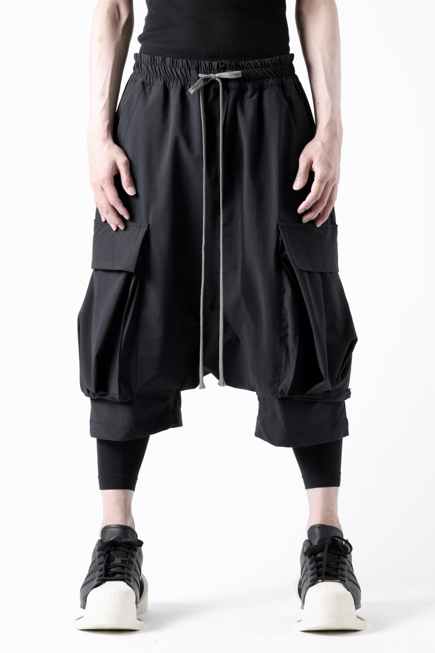 画像をギャラリービューアに読み込む, A.F ARTEFACT SARROUEL CARGO SHORTS / TECH-SMOOTH (BLACK)