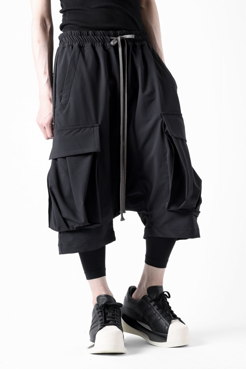 画像をギャラリービューアに読み込む, A.F ARTEFACT SARROUEL CARGO SHORTS / TECH-SMOOTH (BLACK)