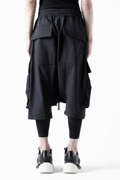 画像をギャラリービューアに読み込む, A.F ARTEFACT SARROUEL CARGO SHORTS / TECH-SMOOTH (BLACK)