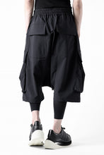 画像をギャラリービューアに読み込む, A.F ARTEFACT SARROUEL CARGO SHORTS / TECH-SMOOTH (BLACK)