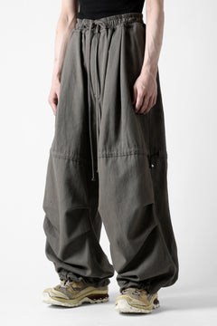 画像をギャラリービューアに読み込む, A.F ARTEFACT STRING-SQUEEZING WIDE PANTS / COTTON LINEN TWILL (KHAKI)