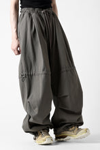 画像をギャラリービューアに読み込む, A.F ARTEFACT STRING-SQUEEZING WIDE PANTS / COTTON LINEN TWILL (KHAKI)