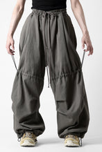 画像をギャラリービューアに読み込む, A.F ARTEFACT STRING-SQUEEZING WIDE PANTS / COTTON LINEN TWILL (KHAKI)