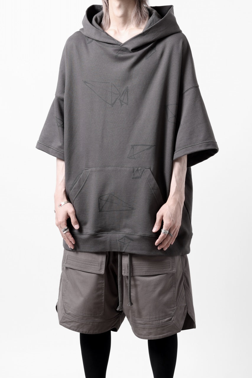画像をギャラリービューアに読み込む, A.F ARTEFACT PYRA PATTERN PRINT SWEAT HOODIE SHORT SLEEVE (GREY)