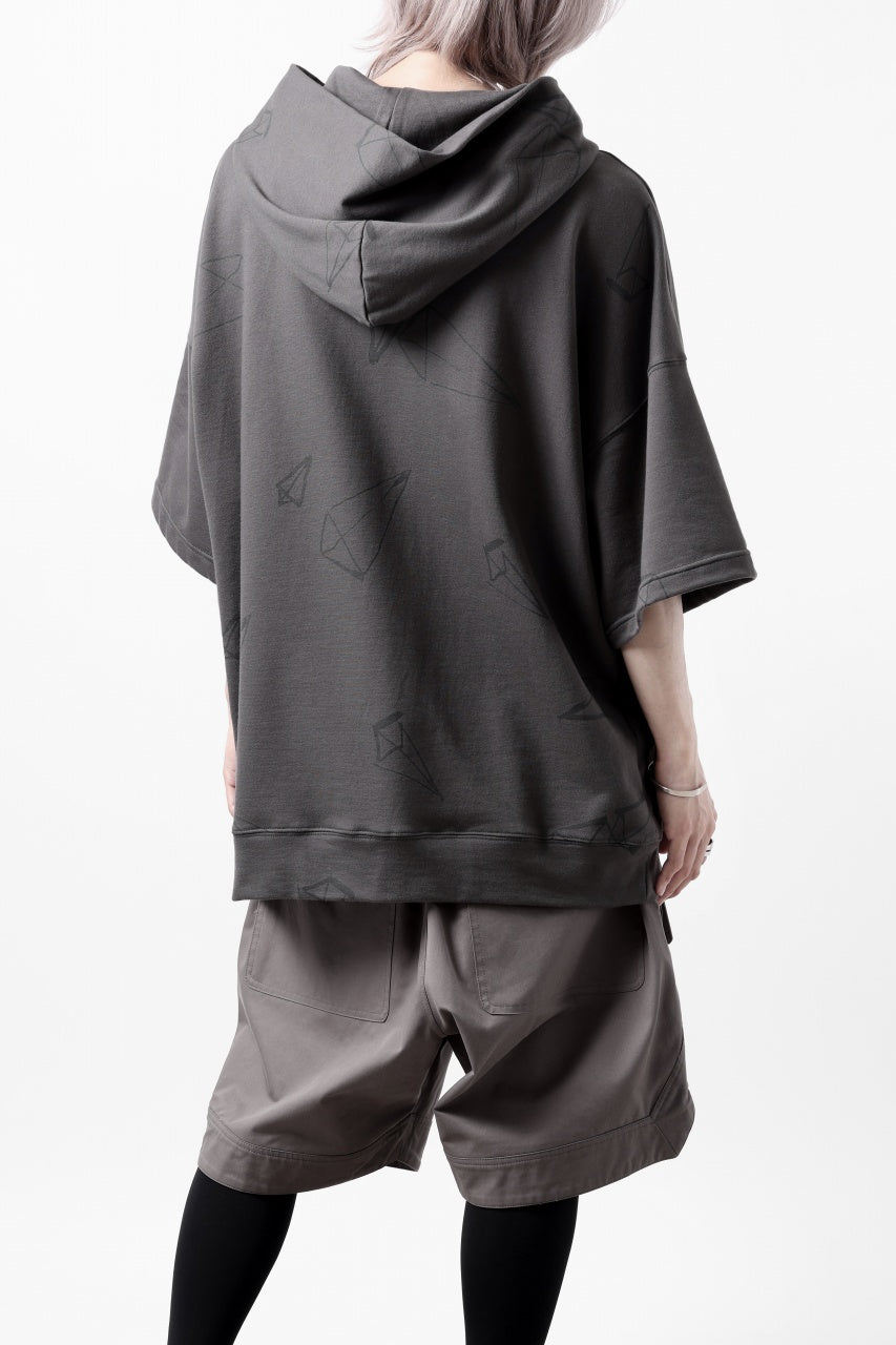 画像をギャラリービューアに読み込む, A.F ARTEFACT PYRA PATTERN PRINT SWEAT HOODIE SHORT SLEEVE (GREY)