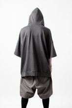 画像をギャラリービューアに読み込む, A.F ARTEFACT PYRA PATTERN PRINT SWEAT HOODIE SHORT SLEEVE (GREY)