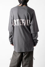 画像をギャラリービューアに読み込む, A.F ARTEFACT LAYERED LONG SLEEVE TOPS / PRINT TYPE-A (GREY)
