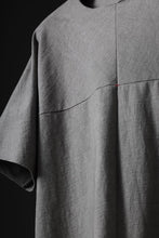 Load image into Gallery viewer, m.a+ one piece short sleeve t-shirt / T211C/MJP1 (LIGHT CARBON)