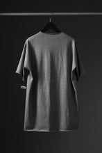 Load image into Gallery viewer, m.a+ one piece short sleeve t-shirt / T211C/MJP1 (LIGHT CARBON)