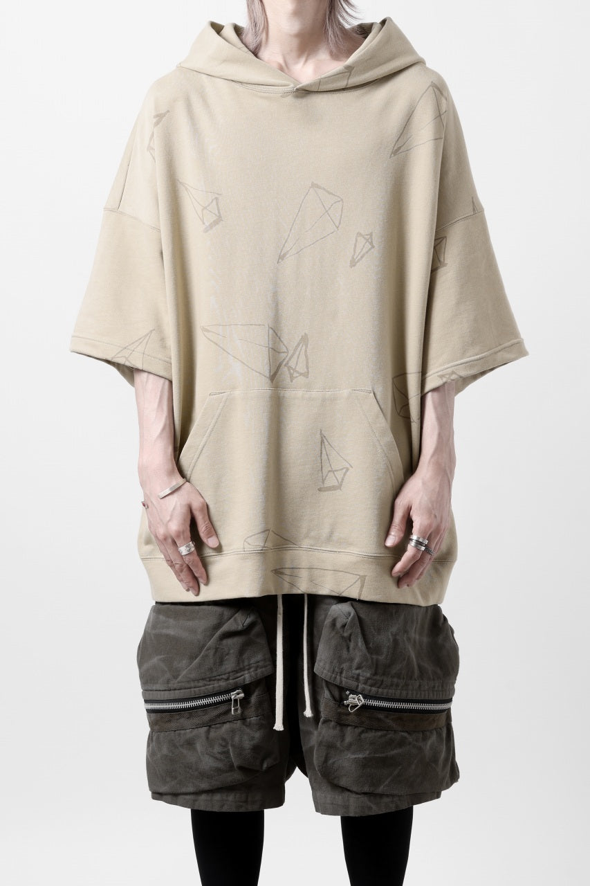 画像をギャラリービューアに読み込む, A.F ARTEFACT PYRA PATTERN PRINT SWEAT HOODIE SHORT SLEEVE (BEIGE)