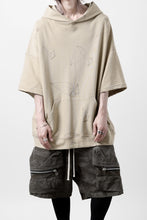 画像をギャラリービューアに読み込む, A.F ARTEFACT PYRA PATTERN PRINT SWEAT HOODIE SHORT SLEEVE (BEIGE)